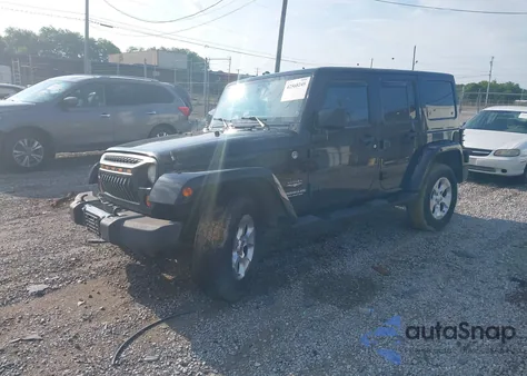 2013 Jeep Wrangler Unlimited Sahara z USA, uszkodzony, nr VIN 1C4BJWEG8DL592007